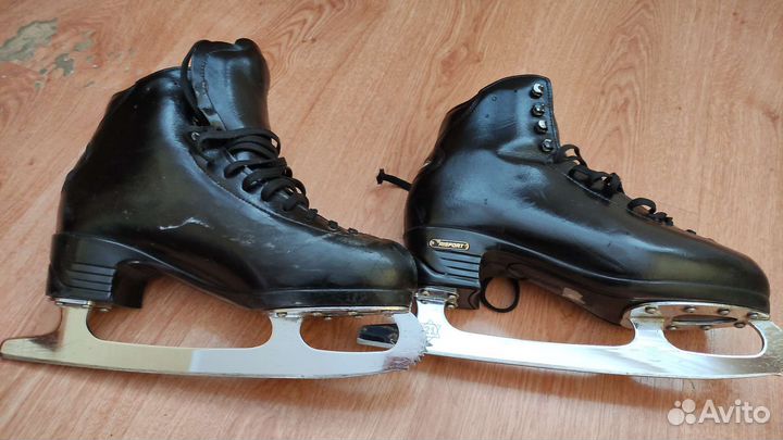 Фигурные коньки Risport RF4/MK21