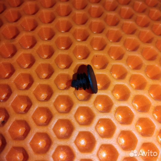 Набор пластиковых клипс и держателей Нива Шевроле