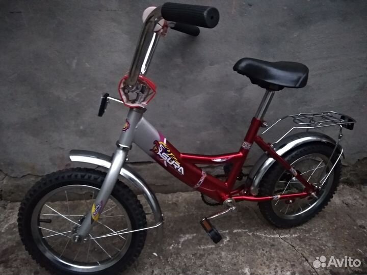 Новый детский велосипед