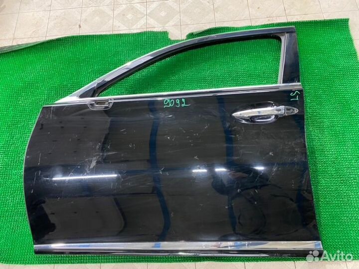 Уплотнитель двери лев. перед. Lexus LS460, LS460L