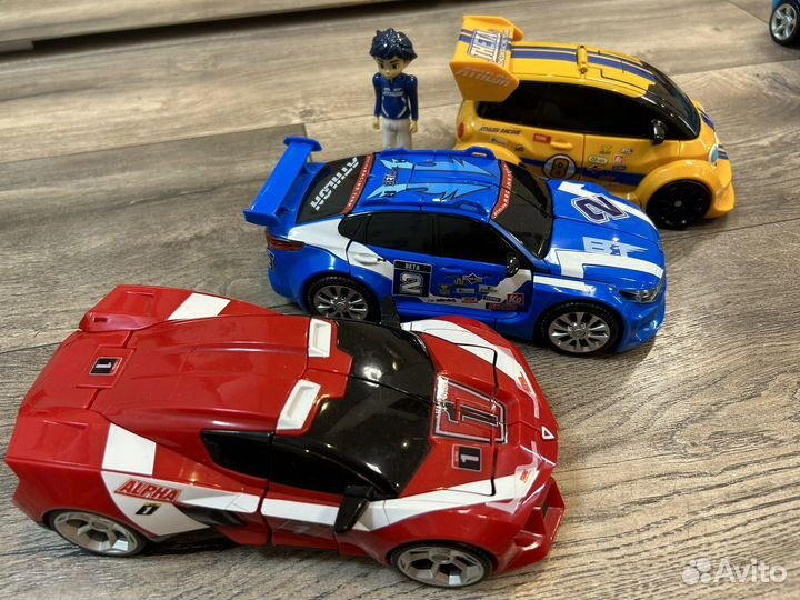 Тоботы Большие Много. Трансформеры