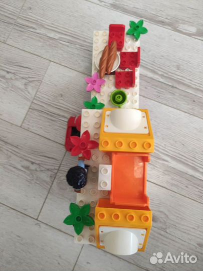 Конструктор Lego duplo Семейный дом 10835