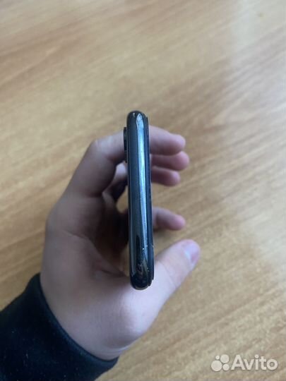 iPhone X, 64 ГБ