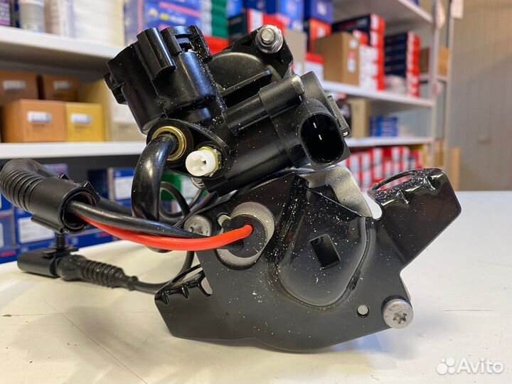 Компрессор пневмоподвески Audi A6 Allroad C5 00-05