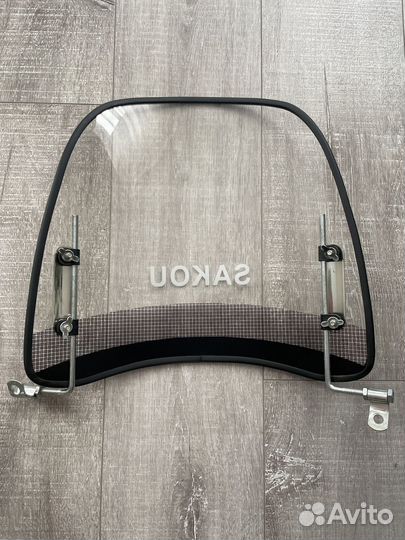 Универсальное ветровое стекло на скутер