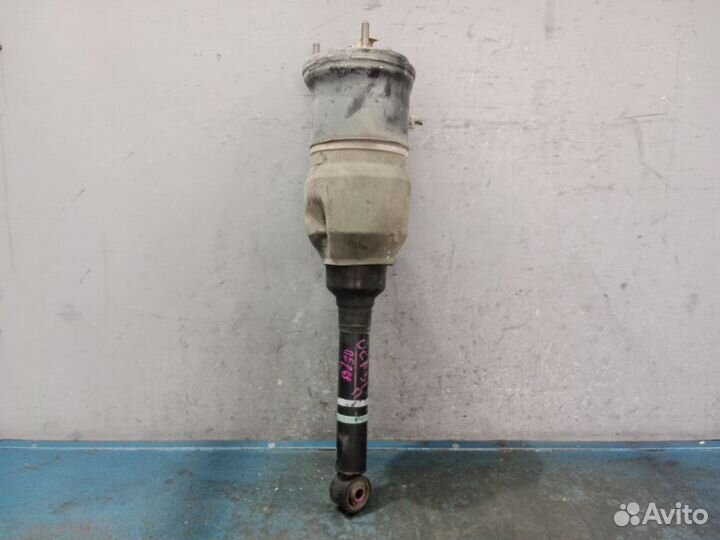 Пневмостойка передняя правая Lexus Ls430 UCF30