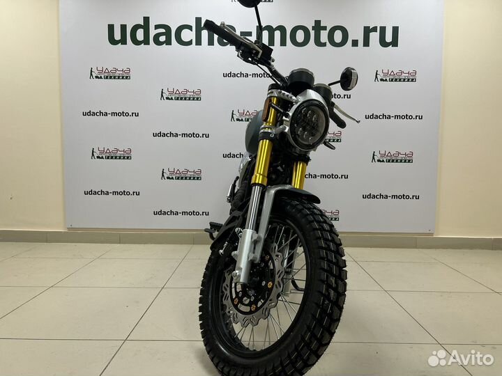 Мотоцикл racer rc250ck-A triumph