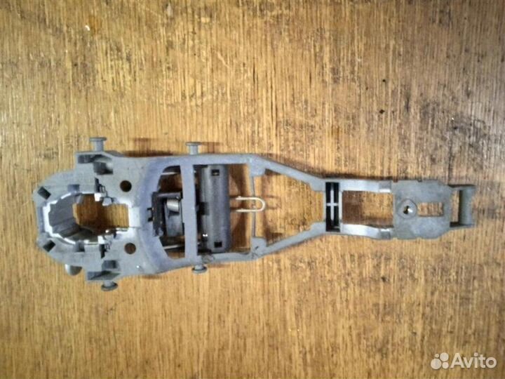 Кронштейн ручки двери Vw Golf V