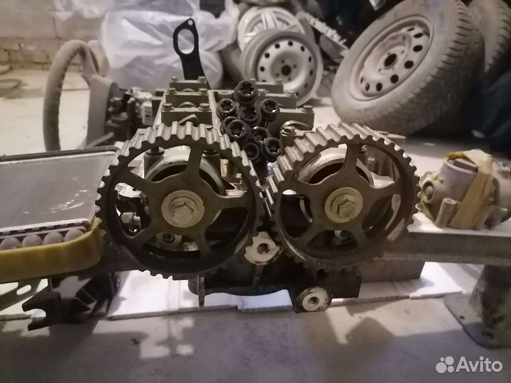 Головка блока цилиндров на Ford focus