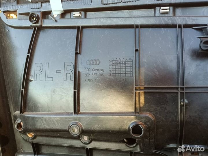 Обшивка двери audi а4б6