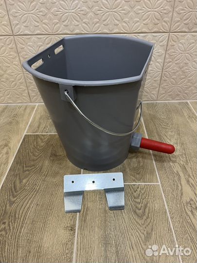 Поилка для телят 8 литров