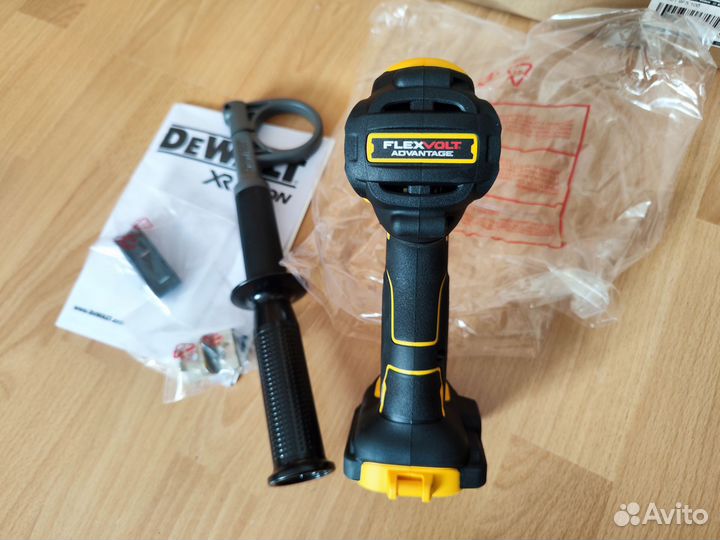 Ударная дрель DeWalt DCD999