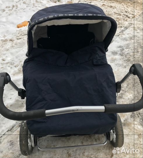 Коляска для двойни Emmaljunga Twin City Cross