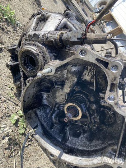 МКПП (механическая коробка переключения передач) D