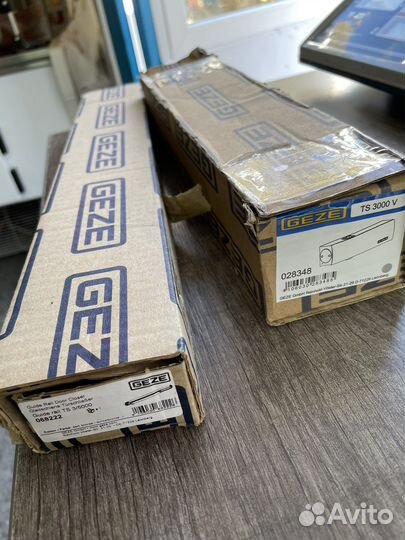 Доводчик дверной