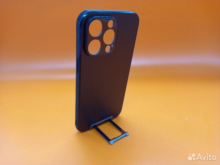 33885 Металлический чехол-подставка для iPhone 13