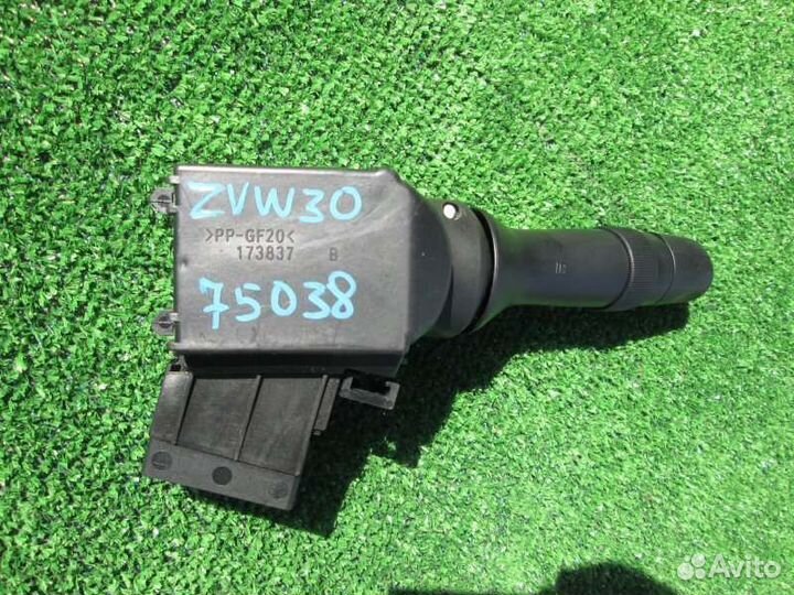 Гитара левая Toyota Prius ZVW30 2ZR-FXE 2009/10