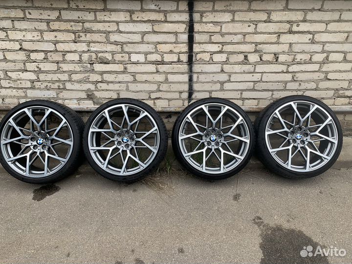 Комплект летних колес R20 на бмв G20