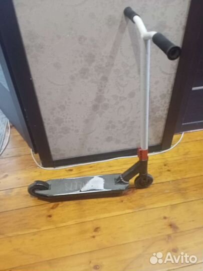 Трюклвой самокат