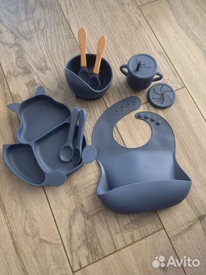 Детская посуда из силикона с присосками