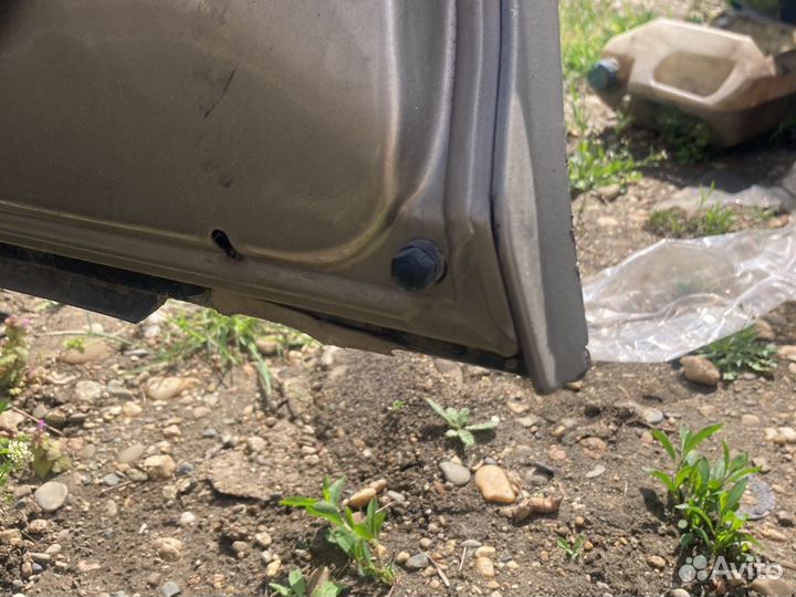 Дверь toyota aristo