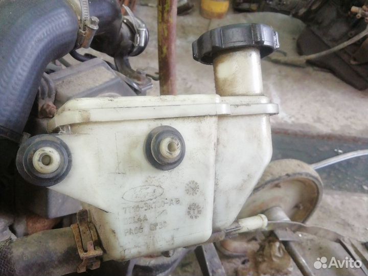 Бачок гура форд торнео коннект 1.8тд