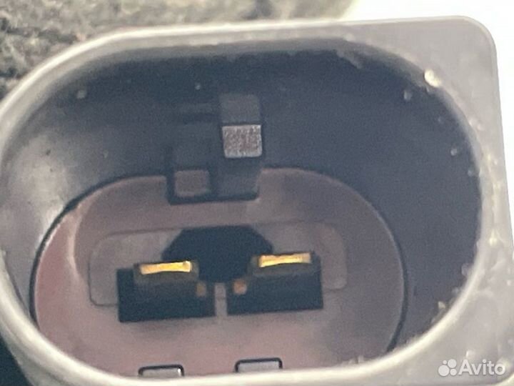 Форсунка топливная Volkswagen Passat B7 1.4 caxa