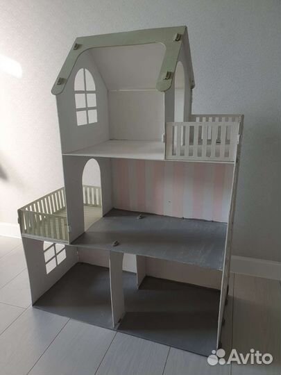 Домик кукольный