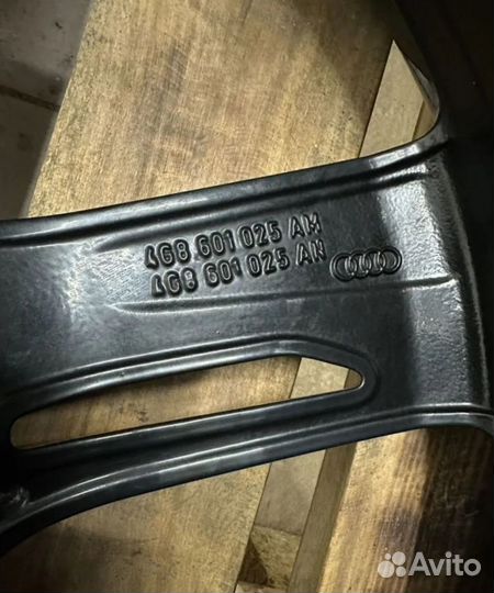 Оригинальные диски Audi r21 Blade Блейд