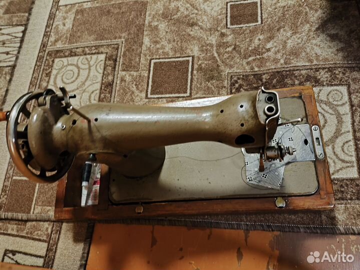 Продам швнйную машину