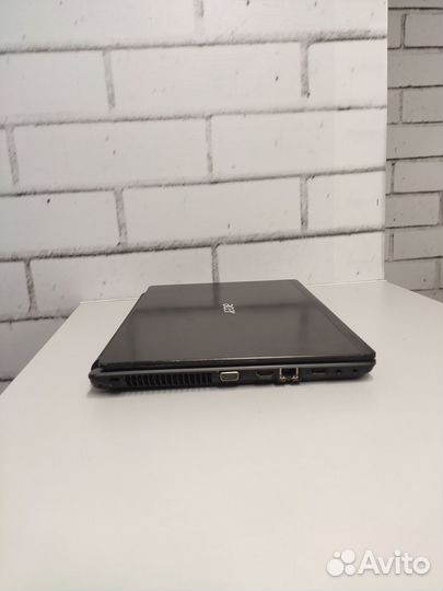 Компактный Игровой ноутбук начального уровня