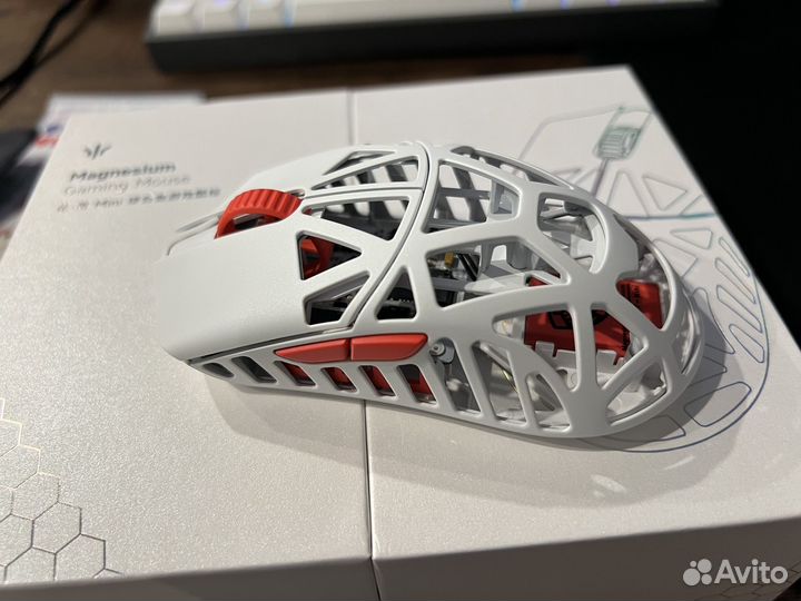 Мышка Wlmouse Beast X Mini 1-8k