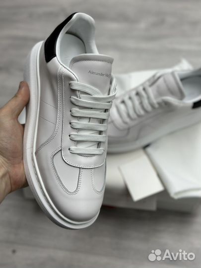 Кеды Alexander Mcqueen мужские белые черным кож