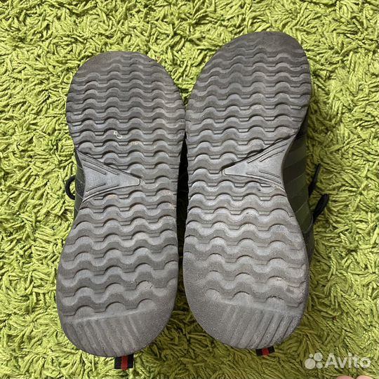 Кроссовки подростковые