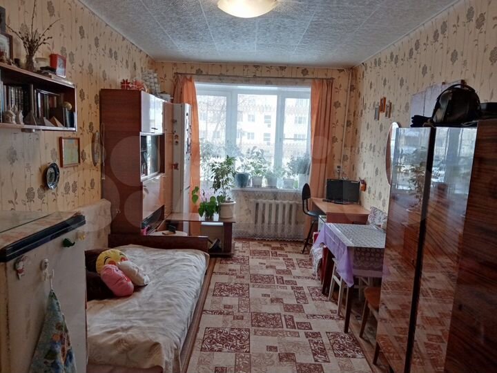 Комната 17 м² в 6-к., 2/3 эт.
