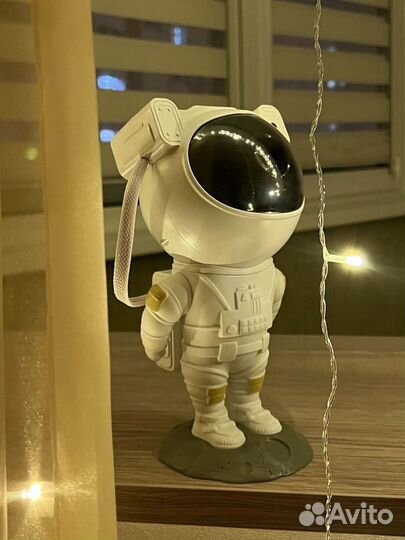 Проектор Звездное небо Космонавт (новый)