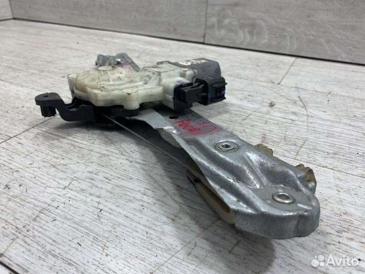 Стеклоподъемник электрический задний правый