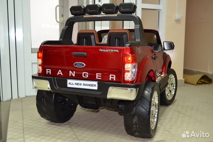 Электромобиль детский