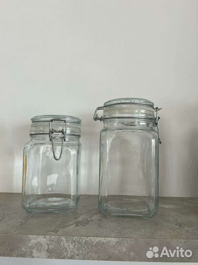 Банка стеклянная с крышкой
