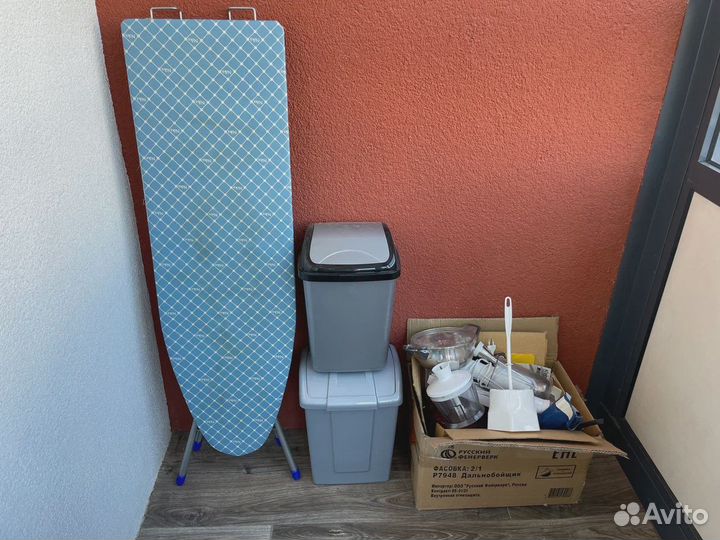 Набор кухонных и бытовых принадлежностей