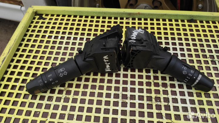 Переключатель поворотов подрулевой Nissan Primera