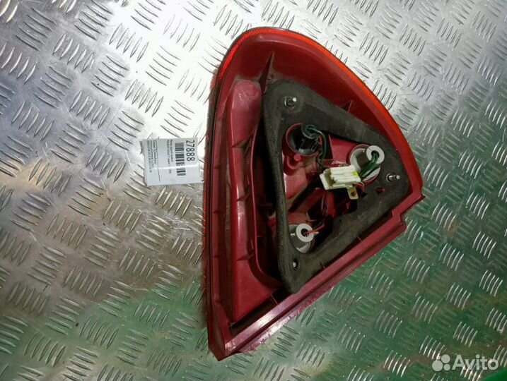 Фонарь задний правый Mitsubishi Galant 7 седан 1.6