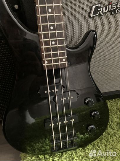 Бас гитара stagg