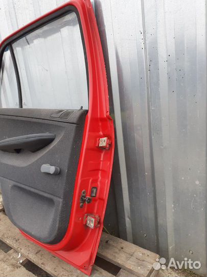 Дверь задняя левая Шкода Фабия 98-07