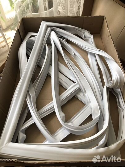 2 Уплотнителя двери холодильника норд 214