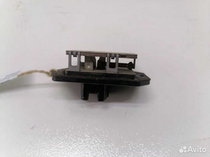 Резистор отопителя Toyota Corolla E150