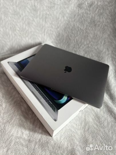 Apple MacBook Pro 13 M1