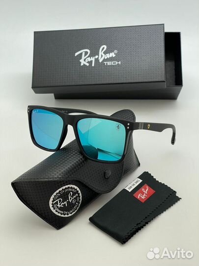 Солнцезащитные очки Ray Ban