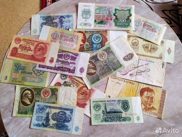 Монеты, банкноты, значки СССР