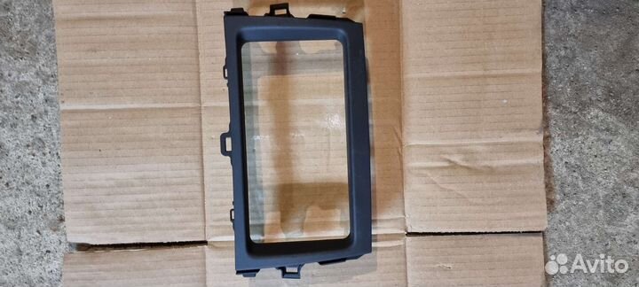 Рамка для магнитолы toyota corolla